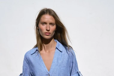Ljetni poslovni look: Kako na +30 ostati elegantna i svježa