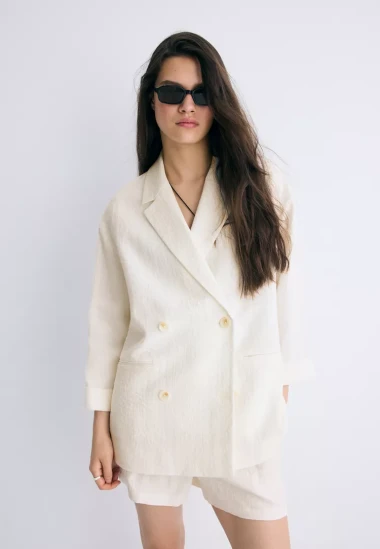 Oversized sakoi: Nosimo ih uz sve, od traperica do haljina