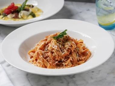 Tajna savr&scaron;enog bolognesea: Od klasičnog talijanskog rag&ugrave;a do veganske senzacije