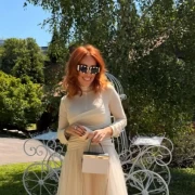 Ova haljina Lane Klingor Mihić ima zabavnu priču povezanu s Kim Kardashian