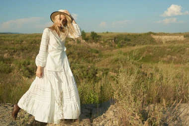 Od boho do minimalističkih modela: Duge bijele suknje ponovno su hit