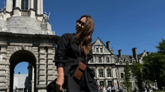 Modna ikona: Marijana Batinić istražuje Irsku u hit ribičkim sandalama