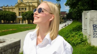 Ove sandale Jelene Rozge čine da obične traperice izgledaju ženstveno i stylish