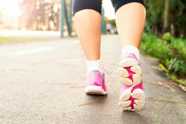 Hodanje za gubitak kilograma: Jednostavan tjedni plan koji se lako prati