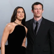 Udala se Dua Lipa i jednim detaljem oživjela najpoznatije vjenčanje rock'n'rolla