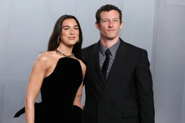 Udala se Dua Lipa i jednim detaljem oživjela najpoznatije vjenčanje rock'n'rolla