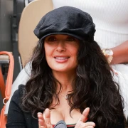 Salma Hayek u hit komadu sezone koji mnoge žene jo&scaron; uvijek izbjegavaju
