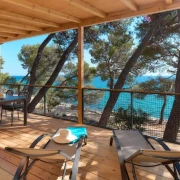 Od robinzonskog kampa do luksuznog eco resorta: Nevjerojatna priča Pine Beach Resorta u Pako&scaron;tanima
