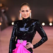 J.Lo u haljini koja se ne zaboravlja: Ružičasti detalj i dijamanti zasjenili sve ostalo