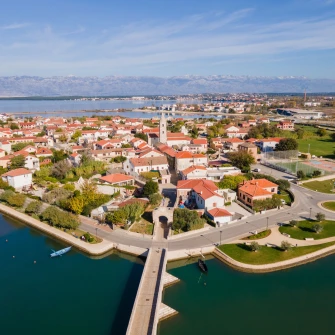 Od kraljeva do Kraljičine plaže: Znate li za&scaron;to svi putevi ovog ljeta vode u Nin?