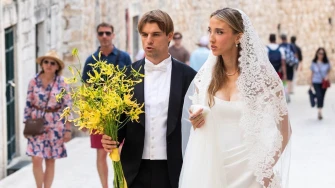 Borna Sosa i Ivona &Scaron;imunović vjenčali su se u Dubrovniku, a mladenka je blistala u minimalističkoj kreaciji