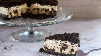 Oreo cheesecake bez pečenja koji uvijek uspijeva uz jedan jednostavan trik