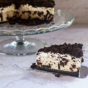 Oreo cheesecake bez pečenja koji uvijek uspijeva uz jedan jednostavan trik