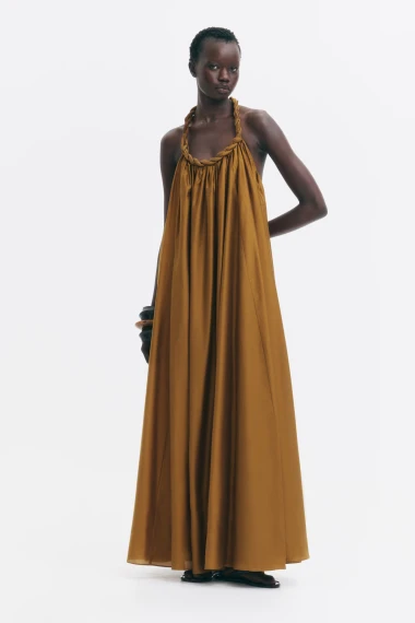 H&amp;M ima sve &scaron;to vam treba za ljeto: Od haljina do efektnih modnih dodataka