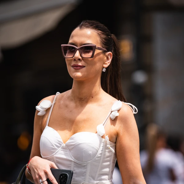 Jedna haljina, bezbroj pogleda: Dama sa &scaron;pice pogodila je savr&scaron;enu ljetnu formulu