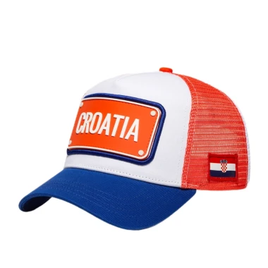 Kvadratići će biti posvuda! Navijački komadi i modni detalji za prvenstvo 2026.