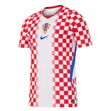 Kvadratići će biti posvuda! Navijački komadi i modni detalji za prvenstvo 2026.