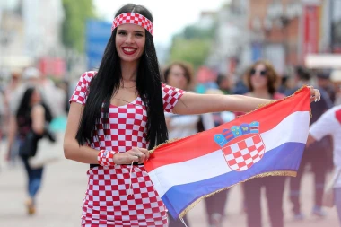 Navijaj sa stilom: Modni detalji za Svjetsko prvenstvo koji izgledaju chic