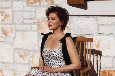 Nina Badrić zablistala u romantičnoj haljini koja je kao stvorena za ljetna vjenčanja