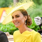 Kate Middleton majstorski reciklira modu: Istu haljinu stilizirala na tri načina