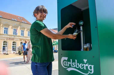 Od oglasa do mjesta okupljanja: Carlsbergov billboard nastavio turneju u Samoboru
