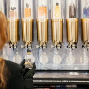 L'Or&eacute;al pokreće svoju najveću kampanju: Doživite novu eru luksuza uz prvu mirisnu fontanu u regiji