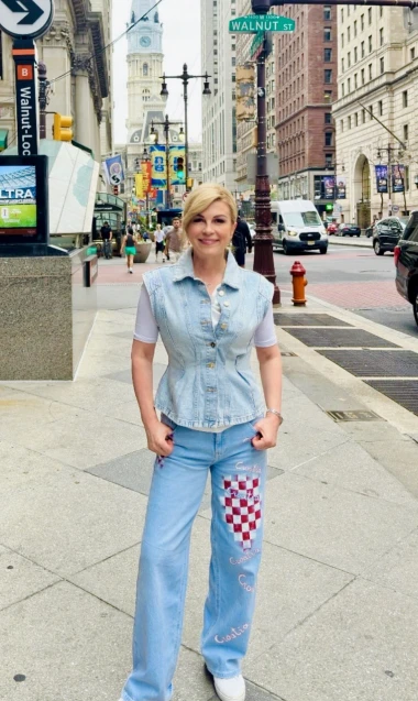 Kolinda Grabar-Kitarović bodri Vatrene: Najbolje navijačke kombinacije biv&scaron;e predsjednice