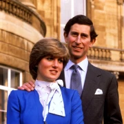 'Mrzim London': Nikad objavljene fotografije i pisma tek udane princeze Diane na aukciji