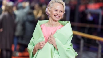 Pamela Anderson slavi 59. rođendan: Od seks simbola do ikone prirodne ljepote