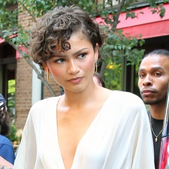 Zendaya poput grčke božice u fantastičnoj haljini koja prkosi ljetnoj vrućini
