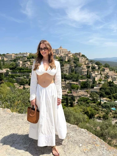 Severina u bijelom kompletu koji osvaja: Provansa i outfit stvoren za romansu
