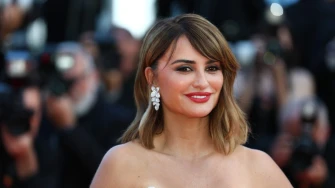 Weekend bob: Nova frizura Pen&eacute;lope Cruz definicija je bezbrižne ljetne elegancije