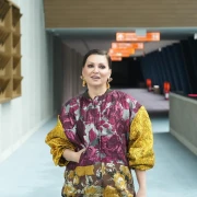 Nina Badrić započela odmor u crvenoj haljinici i otkrila koje knjige će čitati ovo ljeto