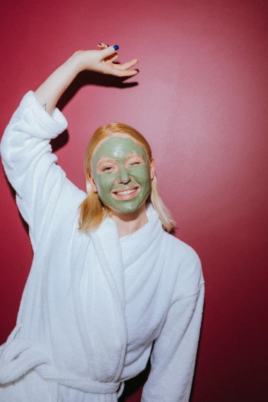 Četkanje lica četkicom za zube? Novi trend s TikToka podijelio je beauty stručnjake