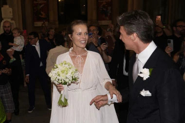 Eva Herzigova pred oltarom: Pogledajte njezinu spektakularnu boho vjenčanicu