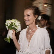 Eva Herzigova pred oltarom: Pogledajte njezinu spektakularnu boho vjenčanicu