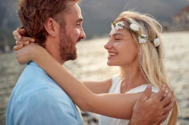 Ljubav im kuca na vrata: Ova 4 horoskopska znaka do kraja srpnja čeka sudbonosan susret