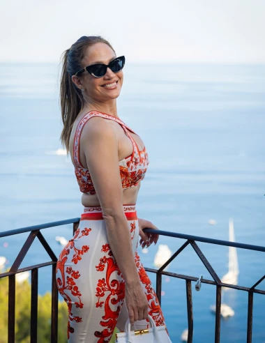 Jennifer Lopez nosi najpoželjniji ljetni print, a jedan detalj izazvao je najvi&scaron;e komentara