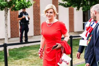 Kolinda Grabar-Kitarović pokazala kako se nosi elegancija na sportskim spektaklima