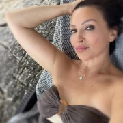 Nina Badrić pokazala majku Milu - želimo kopirati njezin outfit, genijalan je