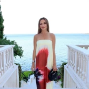 Severina zablistala na jugu Hrvatske, modnim izdanjem osvojila dru&scaron;tvene mreže