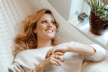 Ivana Mrdulja&scaron; stvara nakit od bračkog kamena: 'Ljudi žele sa sobom nositi komadić Hrvatske'