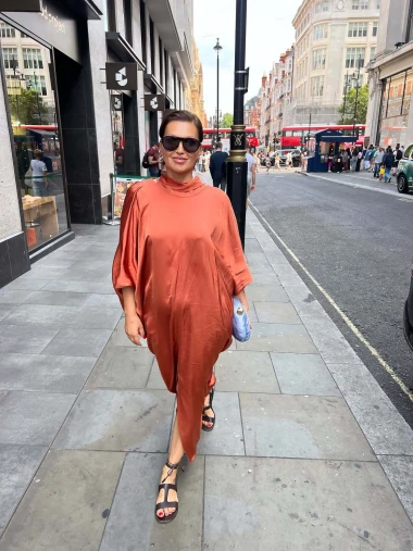Nina Badrić osvojila London u narančastom izdanju koje pr&scaron;ti samopouzdanjem