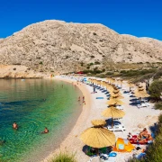 Vodič kroz najljep&scaron;e plaže Istre i Kvarnera koje ovo ljeto morate posjetiti