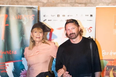 Uvijek posebna Đurđa Tedeschi: Valentino haljina i detalji stvoreni za kazali&scaron;nu premijeru