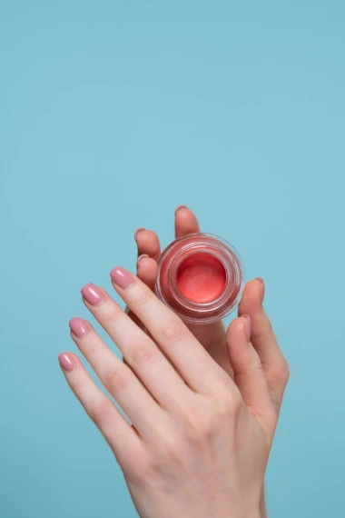 Ljetni make-up nije potpun bez dobrog rumenila: Donosimo favorite