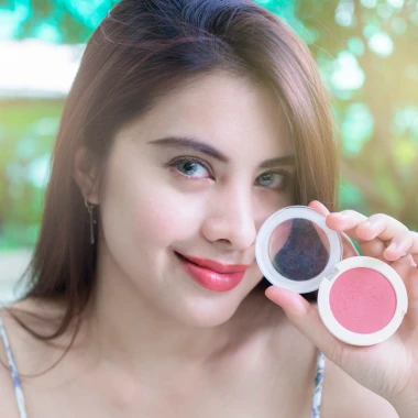 Ljetni make-up nije potpun bez dobrog rumenila: Donosimo favorite