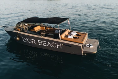 Globalni ljetni trend stigao je u Hrvatsku: XYZ i D'OR Beach Club predstavljaju prvu brendiranu plažu u regiji