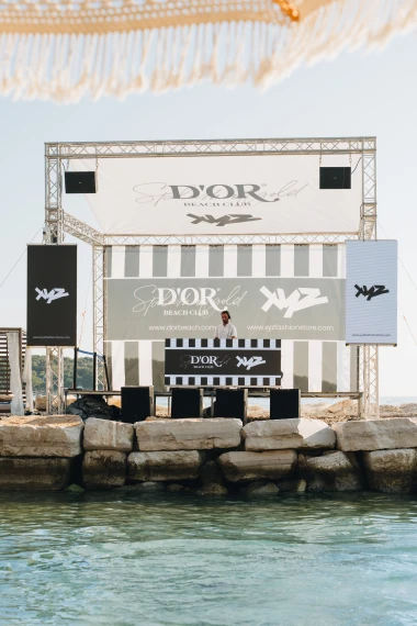 Globalni ljetni trend stigao je u Hrvatsku: XYZ i D'OR Beach Club predstavljaju prvu brendiranu plažu u regiji