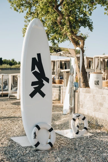 Globalni ljetni trend stigao je u Hrvatsku: XYZ i D'OR Beach Club predstavljaju prvu brendiranu plažu u regiji